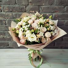 Букет цветов из:  Альстромерии, Розы и Хризантемы в Виноградном