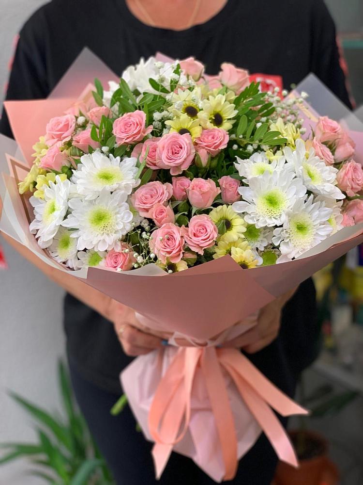 Букет цветов из: Розы и Хризантемы в Виноградном