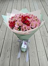 Букет цветов из:  Альстромерии в Виноградном