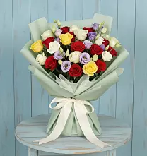 Букет цветов из:  Розы в Виноградном