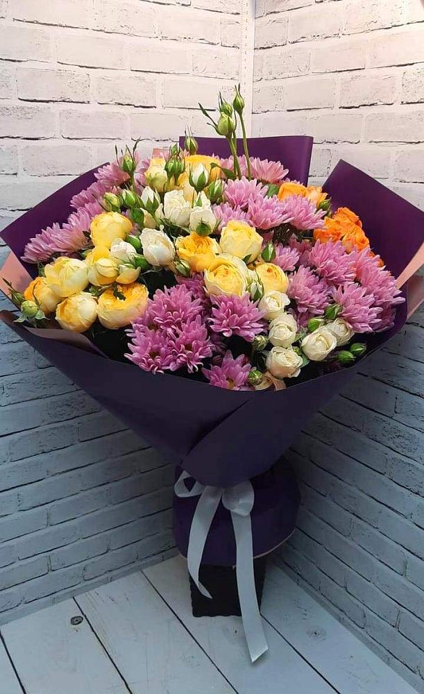 Букет цветов из: Хризантемы и Розы в Виноградном