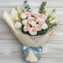Букет цветов из:  Лизиантусы в Виноградном