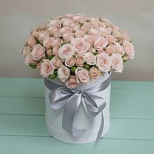 Цветочная композиция из Розы в шляпной коробке в Виноградном