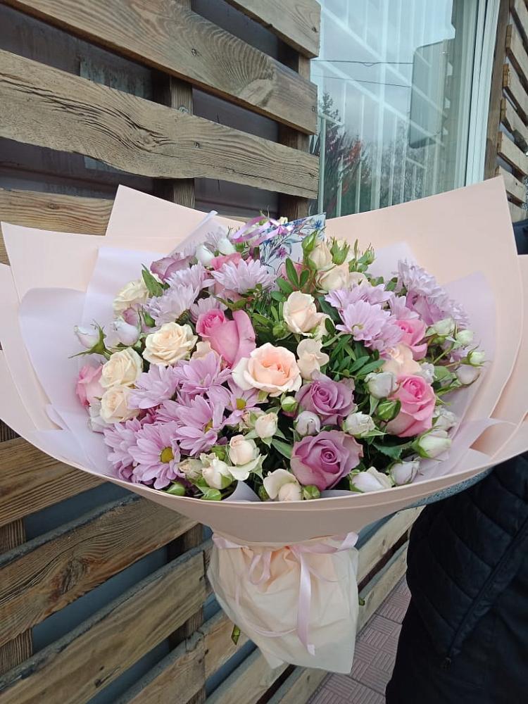 Букет цветов из: Розы и Хризантемы в Виноградном