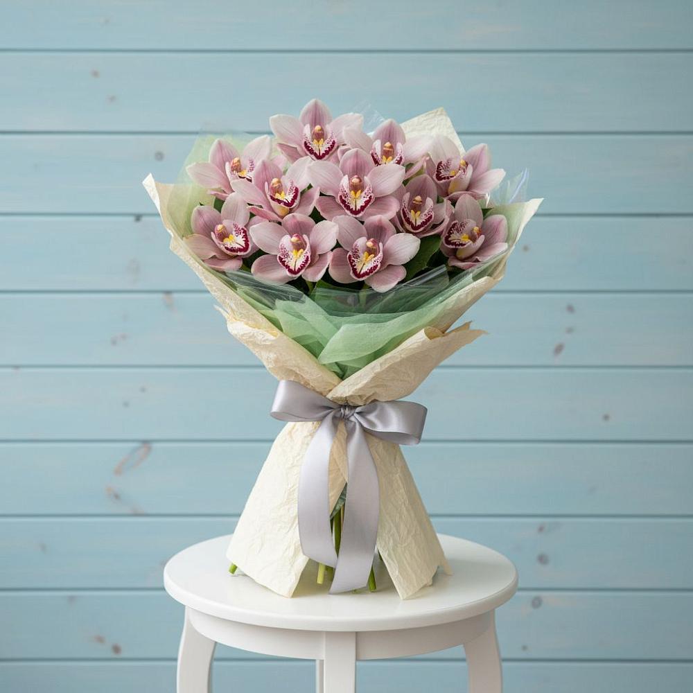 Букет цветов из: Орхидеи и Розы в Виноградном