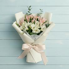 Букет цветов из:  Альстромерии в Виноградном