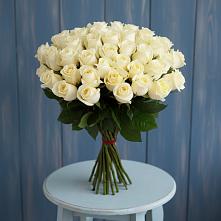 Букет 51 Белая роза Эдлесс Лав #REPLACE_PRED# Виноградном