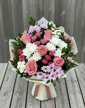 Букет цветов из:  Альстромерии, Гвоздики, Розы и Хризантемы в Виноградном