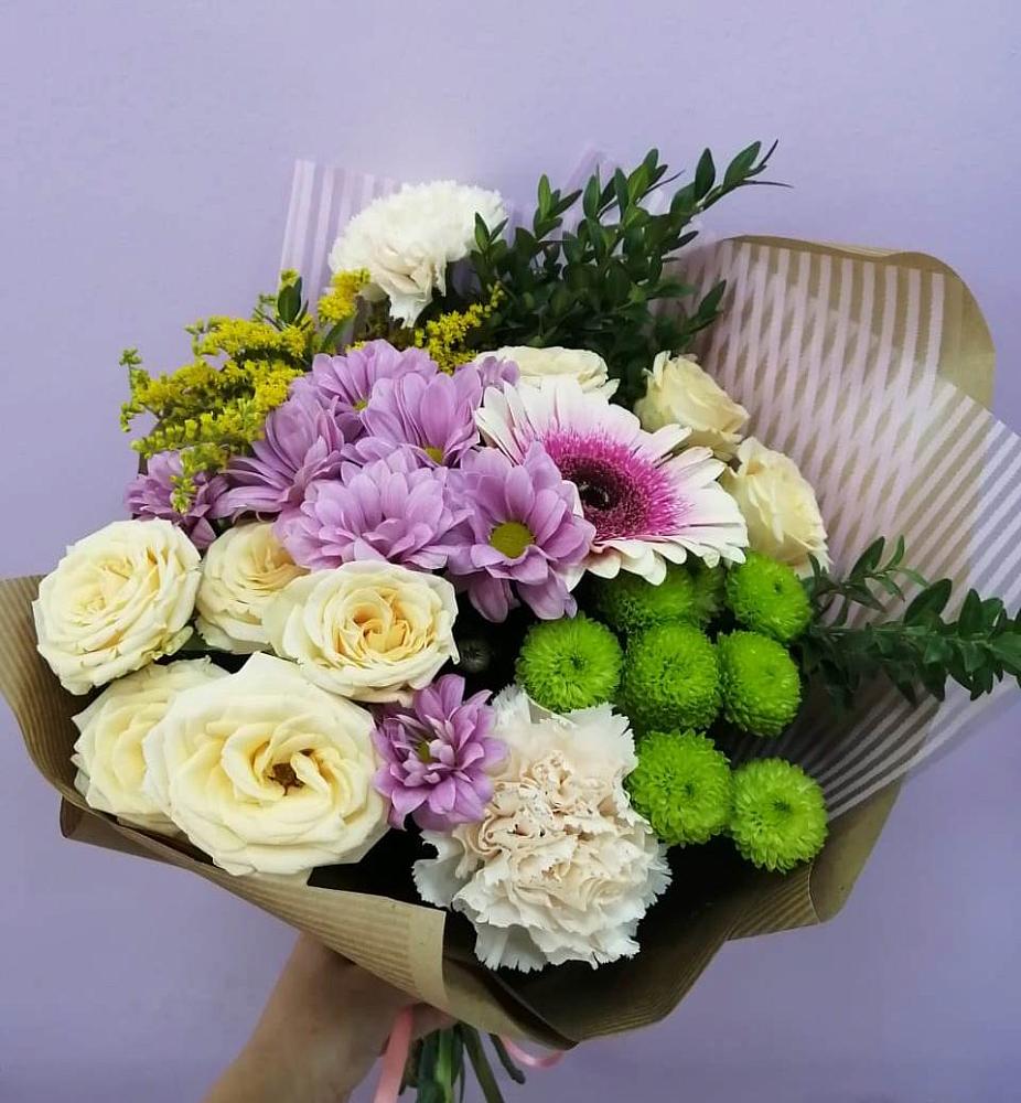 Букет цветов из: Хризантемы, Розы, Гвоздики и Герберы в Виноградном