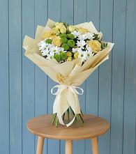 Букет цветов из:  Хризантемы и Розы в Виноградном