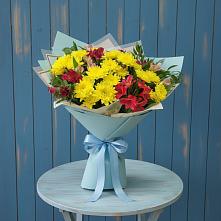Букет цветов из:  Альстромерии и Хризантемы в Виноградном