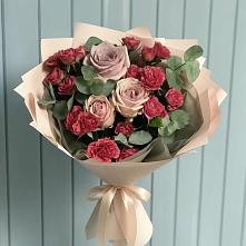 Букет цветов из:  Гвоздики и Розы в Виноградном