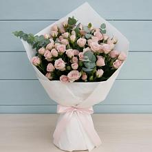 Букет цветов из:  Розы в Виноградном
