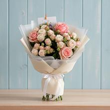 Букет цветов из:  Розы в Виноградном