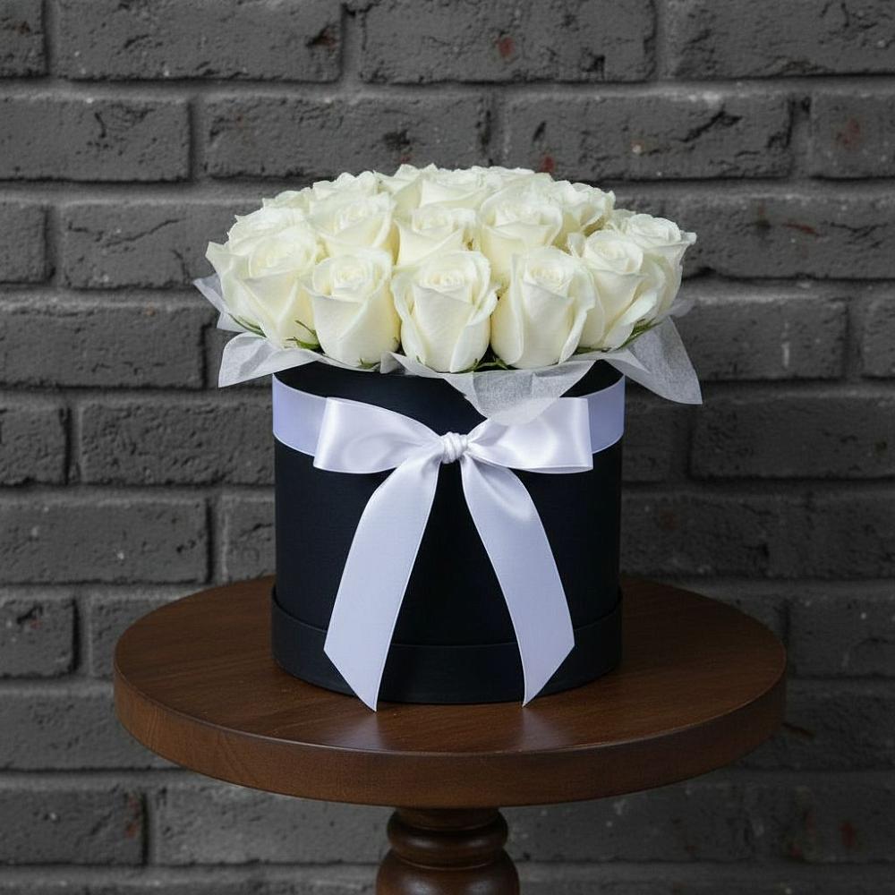 Цветочная композиция из Розы в шляпной коробке в Виноградном