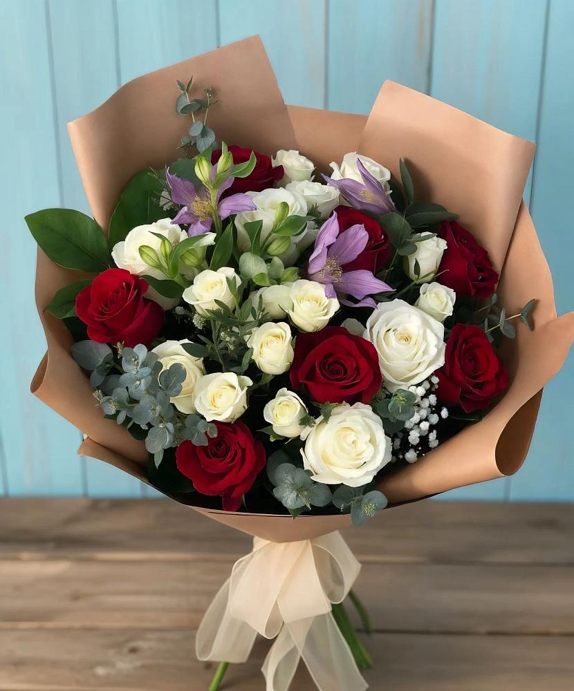 Букет цветов из: Розы и Альстромерии в Виноградном