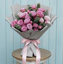 Букет цветов из:  Розы в Виноградном